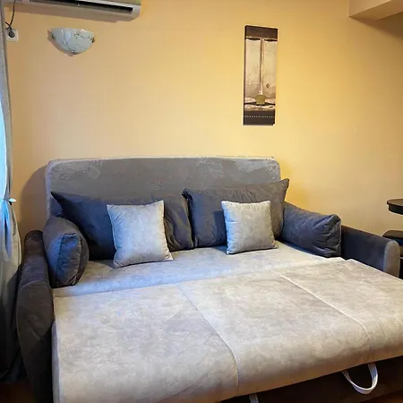 Apartment Treasure- Intreg, Echipat Complet *